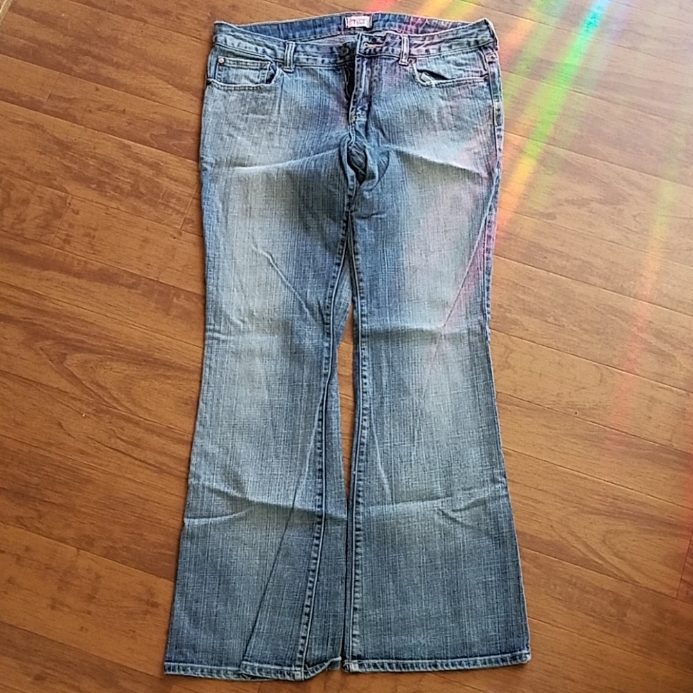 Tilt Jean's, size 11. Lightly distressed style